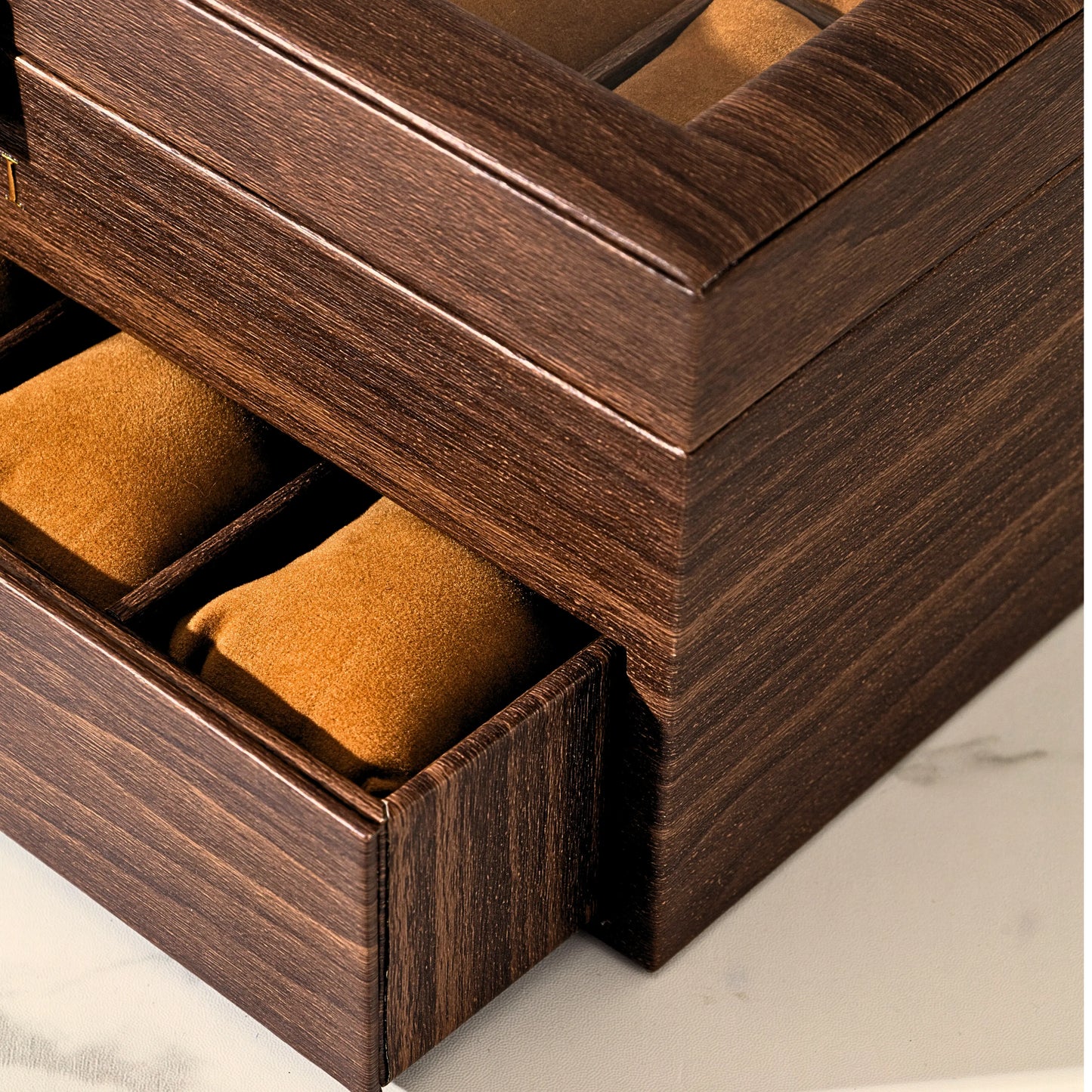 Heritage Watch Chest